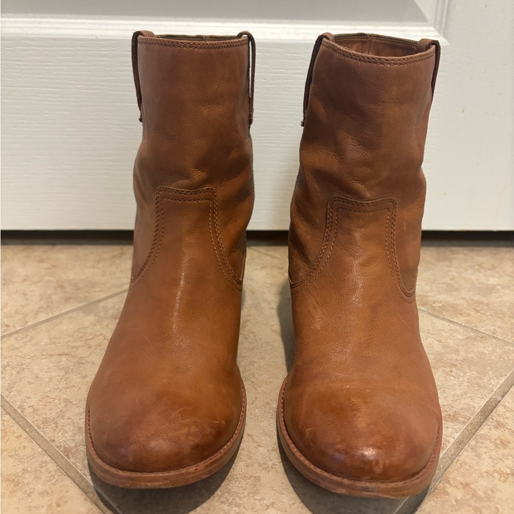 Frye Anna Short Boots - Picture 3 of 6